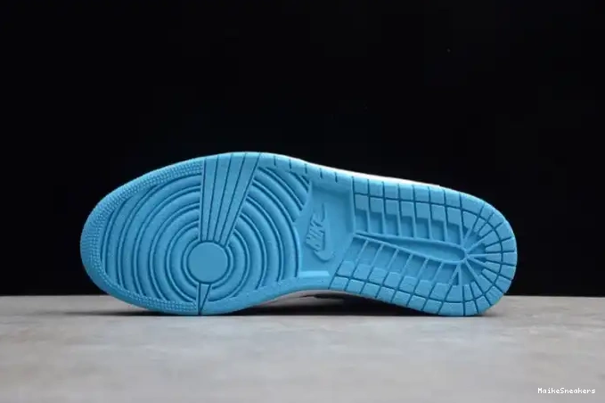 MaikeSneakers OG 1 'UNC' Retro High Air 555088-117 Jordan 0621